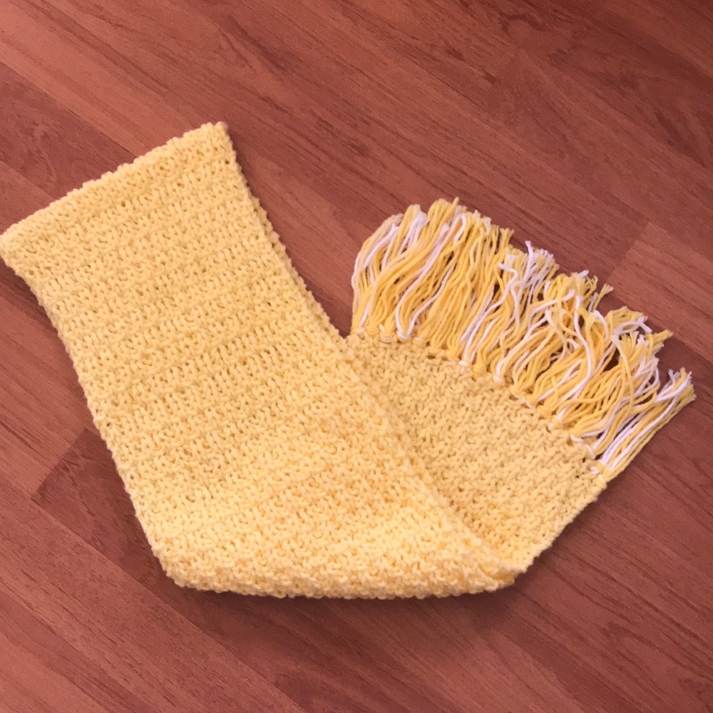 Crochet scarf